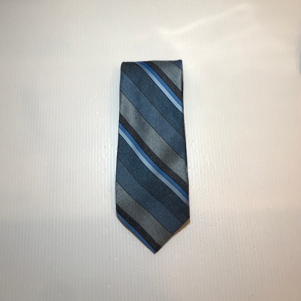 Mervyn’s Men’s Collection Vintage Blue Striped Short Classic Necktie